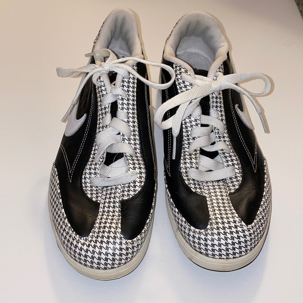 Women’s size 9 Nike “bowling shoes”